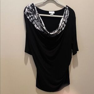 Soft Surroundings Black Top with White Patterned Collar